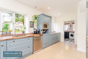 Kitchen- click for photo gallery